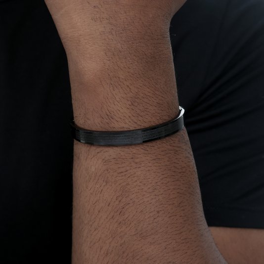 Bracelete com Oração do Pai Nosso a Laser em Inox - Preto