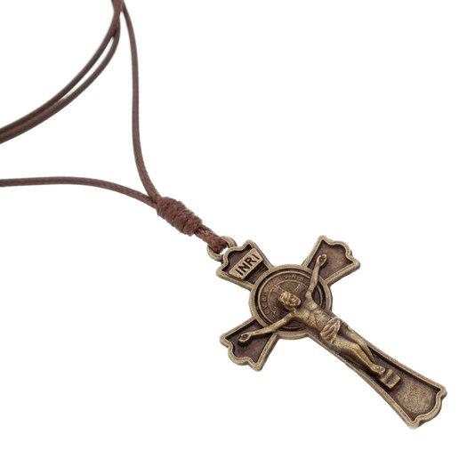 Cordão com Crucifixo da Medalha de São Bento - Ouro Velho