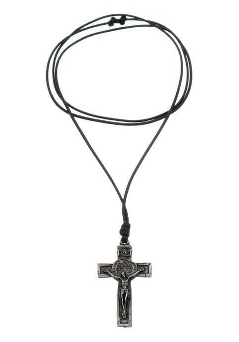 Cordão Crucifixo com Medalha Das Duas Cruzes - Couro Sintético