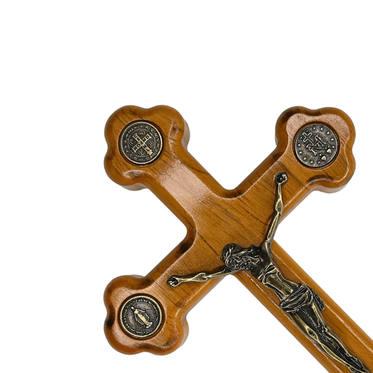 Crucifixo de Parede de Madeira com Medalhas de Bento e Graças em Metal - 19cm