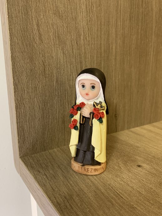 Imagem de Santa Teresinha Infantil em Resina - 8cm