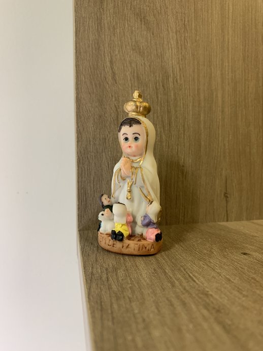 Imagem Nossa Senhora de Fátima Infantil em Resina - 8cm