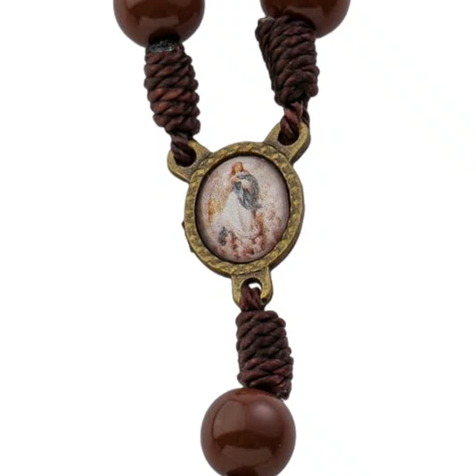 Kit Dezena Nossa Senhora da Conceição Pérola Marrom 8mm 6un