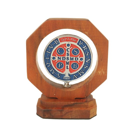 Pedestal em Madeira de Demolição com Medalha Prata de São Bento Vazada - Colorida