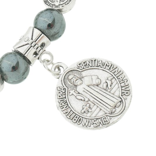 Pulseira com Medalhas de São Bento e Contas de Hematita