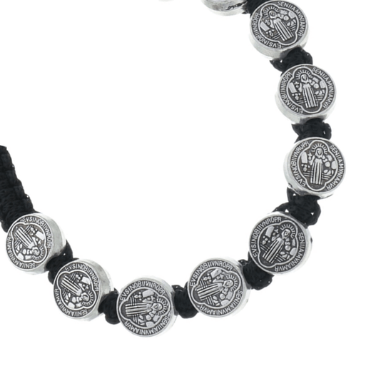 Pulseira com Medalhas de São Bento em Metal e Cordão Regulável