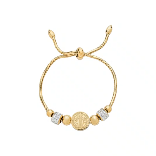 Pulseira em Inox Dourada com Berloques e Strass e Pingente da Medalha de São Bento