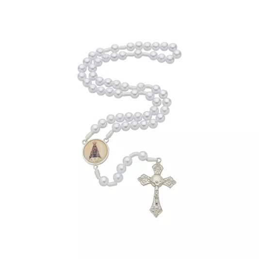 Terço com Folheto de Nossa Senhora Aparecida - Pérola Branca Abs 8mm