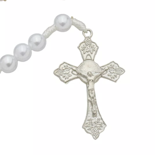 Terço com Folheto de Nossa Senhora de Fátima - Pérola Branca Abs 8mm