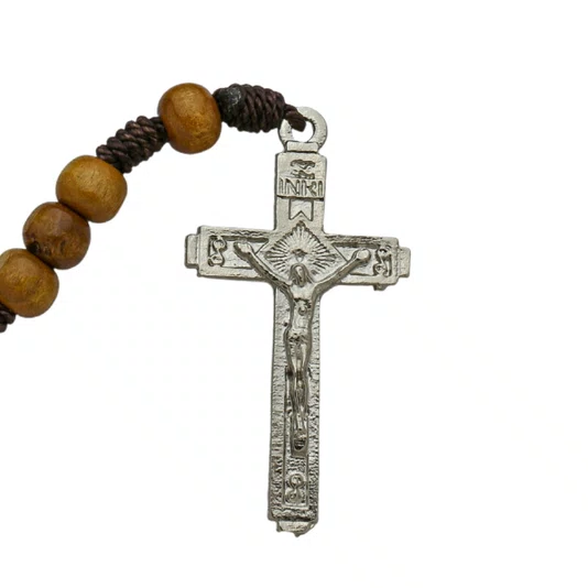 Terço com Folheto de Padre Pio - Madeira Marrom Claro 8mm