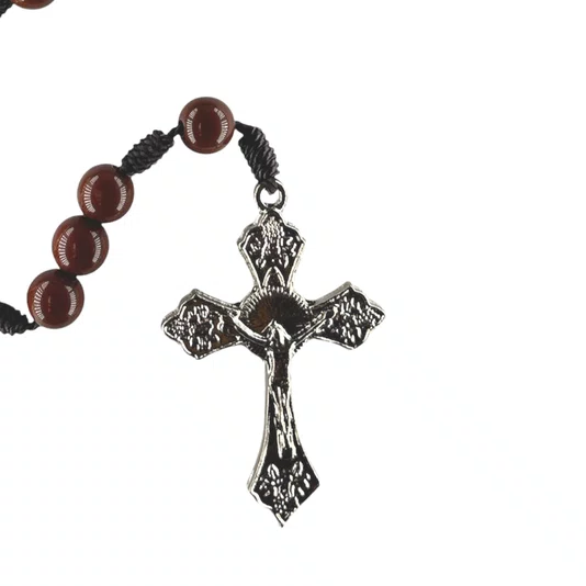 Terço com Folheto de Santo Antônio de Pádua Pérola Marrom Escuro 8mm