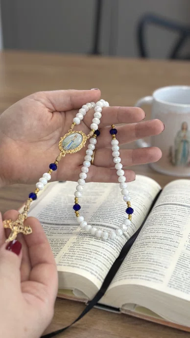 Terço Cristal Luxo Nossa Senhora de Lourdes