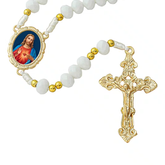 Terço de Cristal Branco Entremeio Dourado Sagrado Coração de Jesus