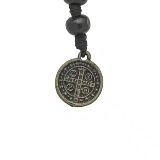 Terço de Pulso com Entremeio de São Bento Ouro Velho e Medalha Na Ponta em Madeira Preto 6mm
