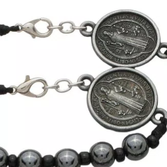 Terço de São Bento com Corrente e Contas Hematita 8mm