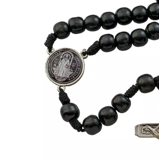 Terço Intercessor de São Bento com Contas de Madeira Preto 10mm