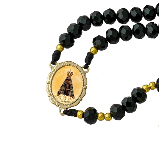 Terço Nossa Senhora Aparecida de Cristal Preto Entremeio Dourado - 8mm