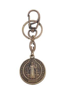 Chaveiro da Medalha de São Bento com Mosquete em Metal - Ouro Velho