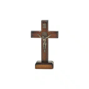 Crucifixo de Mesa Madeira Escura C/ Cristo e Medalha S. Bento 9cm