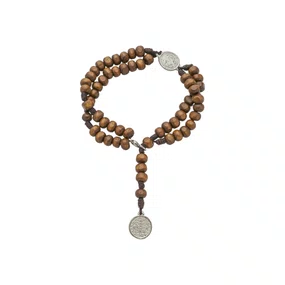 Terço de Pulso Masculino com Entremeio de São Bento Prata e Medalha Na Ponta em Madeira Marrom Claro 6mm