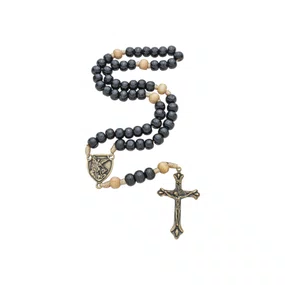 Terço São Miguel de Madeira em  Preto e Marfim 8mm